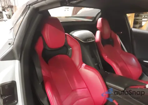 2021 Chevrolet Corvette Stingray Rwd 2Lt z USA, uszkodzony, nr VIN 1G1YB3D4XM5117047